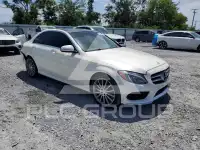 2015 Mercedes Benz C-Class photo