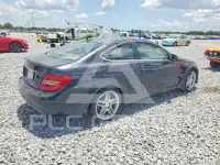2015 Mercedes Benz C-Class фото