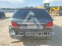 2015 Mercedes Benz E-Class фото