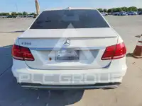 2015 Mercedes Benz E-Class фото