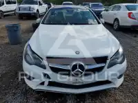 2015 Mercedes Benz E-Class фото