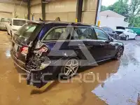 2015 Mercedes Benz E-Class photo