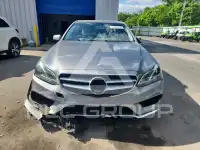 2015 Mercedes Benz E-Class фото