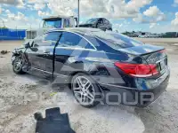 2015 Mercedes Benz E-Class фото