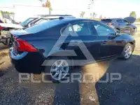 2015 Volvo S60 фото