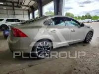 2015 Volvo S60 фото