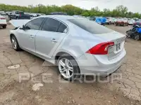 2015 Volvo S60 photo