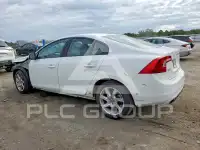 2015 Volvo S60 фото