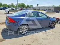 2015 Volvo S60 photo