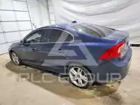 2015 Volvo S60 фото