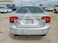 2015 Volvo S60 фото