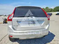 2015 Volvo XC60 photo