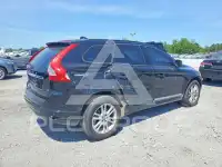 2015 Volvo XC60 photo