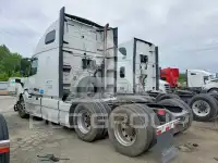 2015 Volvo VNL фото