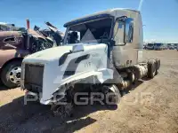 2015 Volvo VNL фото