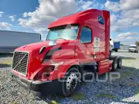 2015 Volvo VNL photo