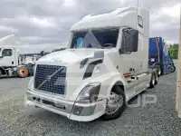 2015 Volvo VNL photo