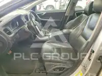 2015 Volvo V60 фото