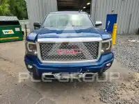 2015 GMC Sierra photo