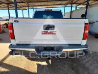 2015 GMC Sierra photo