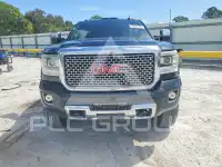 2015 GMC Sierra photo