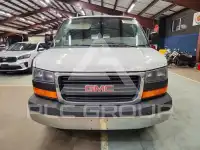 2015 GMC Savana photo