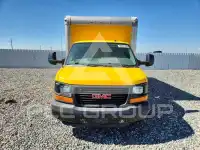 2015 GMC Savana photo