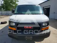 2015 GMC Savana photo