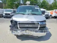 2015 GMC Savana photo