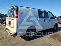 2015 GMC Savana фото