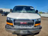 2015 GMC Savana фото