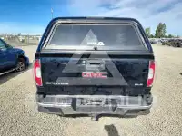 2015 GMC CANYON photo