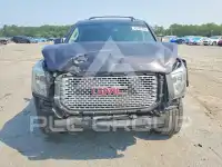 2015 GMC YUKON фото