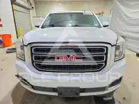 2015 GMC YUKON фото