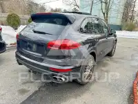 2015 Porsche Cayenne photo
