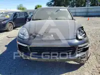 2015 Porsche Cayenne фото