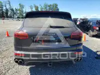 2015 Porsche Cayenne фото