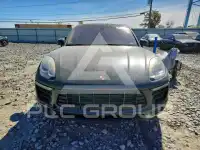 2015 Porsche MACAN photo
