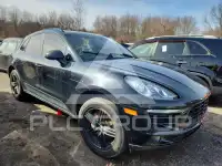 2015 Porsche MACAN photo