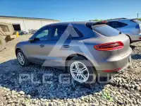 2015 Porsche MACAN photo