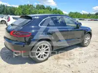 2015 Porsche MACAN photo