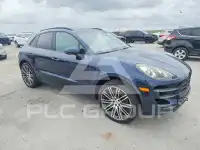 2015 Porsche MACAN photo