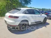 2015 Porsche MACAN photo