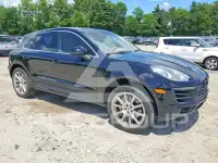2015 Porsche MACAN photo