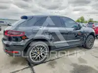 2015 Porsche MACAN photo