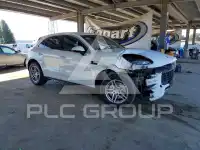 2015 Porsche MACAN photo
