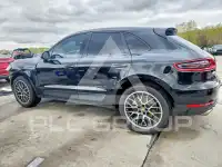 2015 Porsche MACAN photo