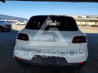 2015 Porsche MACAN photo
