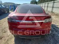 2015 Tesla Model S фото