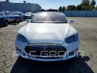 2015 Tesla Model S photo